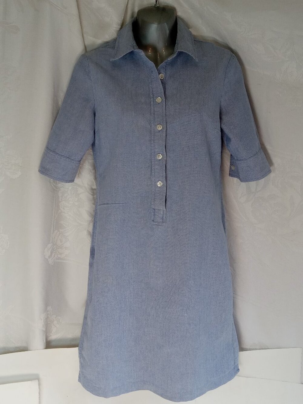Old Navy Chambray Shirt Dress 4 Light Wash Denim Button Front Cotton Coastal Vtg
